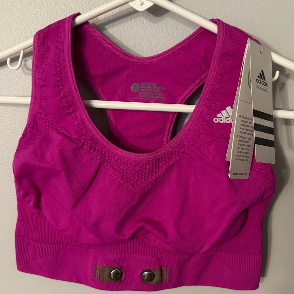 Purple sports bra with 2 buttons